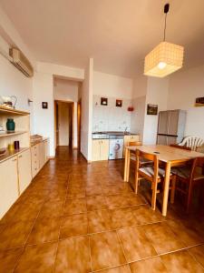 Hola House Baia Fenicia