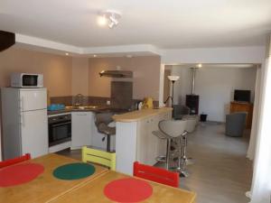 Appartements Gite 1 Gite 7-9 Pers Puy Mary - Confort & Nature en Auvergne : photos des chambres