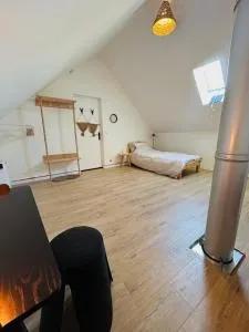 La Chambre de l'Atelier -Larchant - Larchant