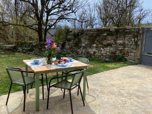 Maisons de vacances Gites sur Le Causse de St CHELS, charme sport et detente : photos des chambres