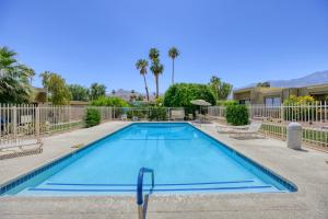 Las Flores Modern Gem