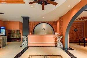 Super OYO Capital O 1173 Le Grand Hanoi Hotel - The Ruby