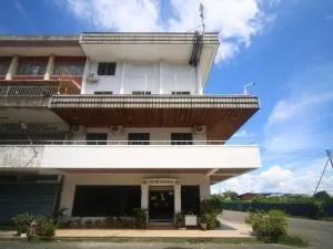 Super OYO 1026 Hotel Lutana - 拿笃