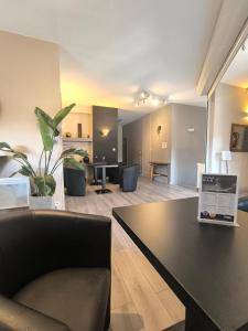 Adonis Lyon Est Hôtel Artys