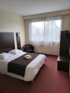 Adonis Lyon Est Hôtel Artys