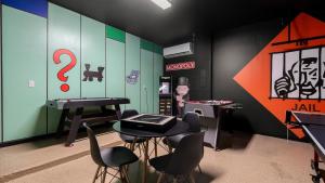 Upstay Family Home w Pool, Cinema & Games Room