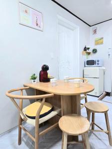 Căn Hộ 2 Phòng Ngủ (Two-Bedroom Apartment)
