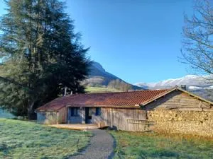 La grange, entre Pyrénées et Andes - Arize