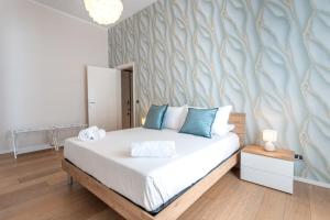 Pgrhome Giulio Cesare