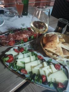 Room No stress on Cres