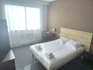 Adonis Lyon Est Hôtel Artys