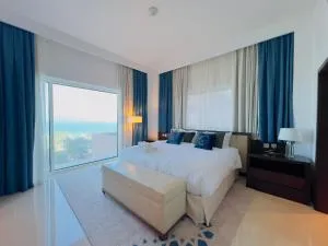 Entire apartment in 5 Star Hotel Residence, Marina, Abu Dhabi - Baţīn