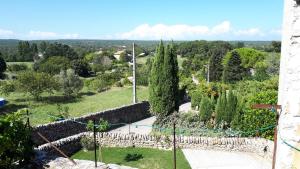 Maisons de vacances Charmante maison avec piscine en Drome Provencale : photos des chambres