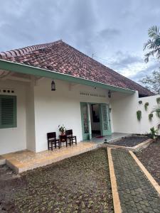 Charming Colonial Home near Botanical Garden