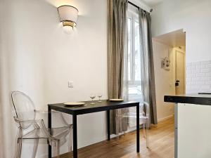 Ardoines Suite - Duke Housing