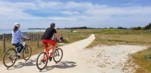 Maisons de vacances Maison pour 6 proche du port et de la plage : photos des chambres