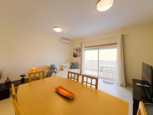 Casa Viana T2 by YHA