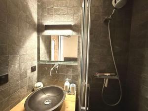 Appartements Charmant studio a 300m des pistes et commerces du Cernix - balcon, parking, casier a skis - FR-1-595-99 : photos des chambres