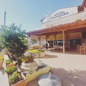 OLYNTHOS Hotel - Áyios Mámas