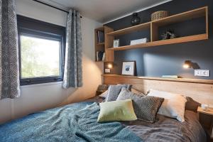 Campings Mobil-Home 6 a 8 personnes : photos des chambres