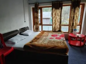 Royal palace - Kolur