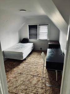 Rooms available downtown Winnipeg