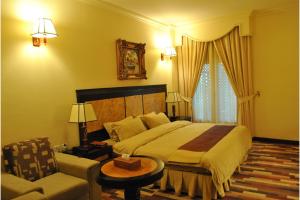 Capital O 155 Dmas Hotel