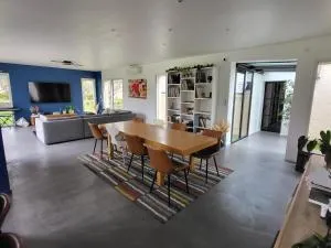 Maison moderne 180 m2, à 10 min du Circuit des 24h du Mans - Tuffé