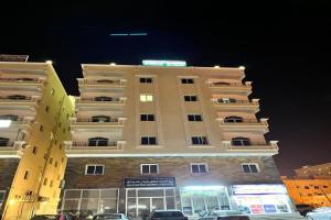 Super OYO 144 Al Tawasi Furnished Apartments