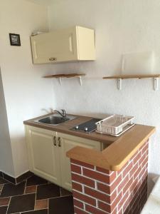 Štanjelski Razgledi AR 