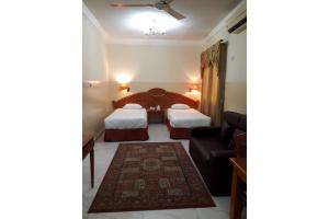 Super OYO 152 Manam 1 Hotel Apartment