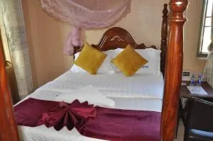 Satellite hotel - Kavule