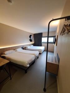Hotels B&B HOTEL La Rochelle Centre Les Minimes : photos des chambres