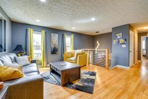 1 Mi to Dtwn Lynchburg Charming Family Home!