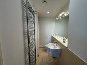 4 Bed Balcony Greenwich Retreat