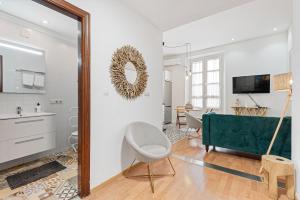 UrbanChicMalaga 2Bedroom Oasis In Historic Malaga Centre