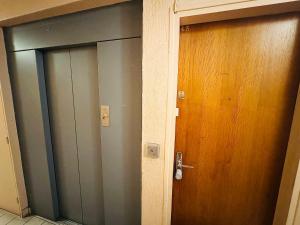 Appartements STUDIO A 300 METRES DE LA GARE et 25 MINUTES DE PARIS EN TRAIN : photos des chambres