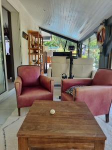Villas house with heated pool and jacuzzi : photos des chambres