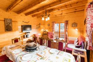CHALET LUXE, 8-10 Pers, Parking, Sauna, Wifi, Netflix, Recommandé par locataires