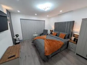 Spacious and Comforatable Modern Rooms - Thornton