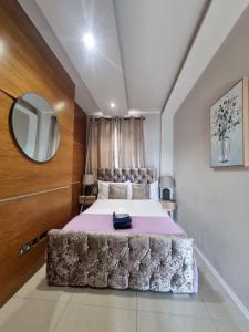 2nd Flr 3 bed flat in the Heart of Edgware Road-G20