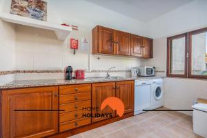 #242 Old Town - Casa de Albufeira 2 by Home Holidays