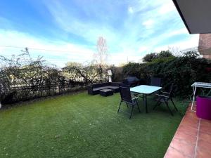 Fabulous Apartment with Garden and Parking