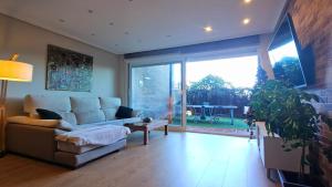 Fabulous Apartment with Garden and Parking