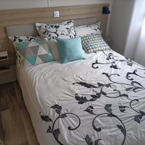 Campings Jolie mobilhome 331 : photos des chambres