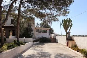 Casa Oasi Verde Dammuso immerso nel verde - Casa De Giorgis