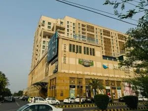 Gold Crest Signature Luxury Apartments DHA Lahore - SH - 拉合尔
