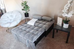 Cozy Attic Studio for 2 5min to NYC Train Station