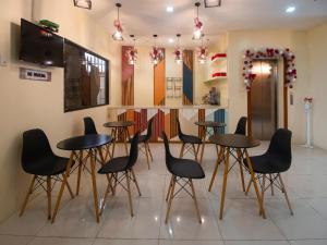 Super OYO 832 The Teepee Place Hostel & Residence Inn