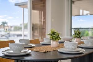 Topsail Tides Absolute Canal Waterfront Banksia Beach